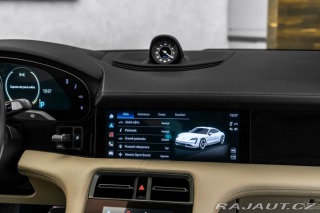 Porsche Taycan Turbo S Keramiky Pano PDL 2021