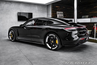 Porsche Taycan Turbo S Keramiky Pano PDL 2021
