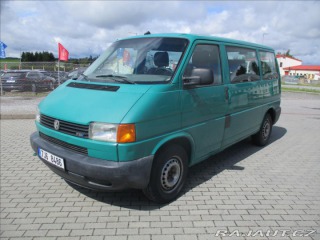 Volkswagen Transporter 2,5 TDi 8 Míst Tažné 2001