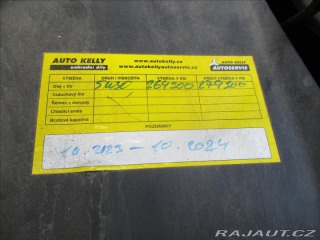 Volkswagen Transporter 2,5 TDi 8 Míst Tažné 2001