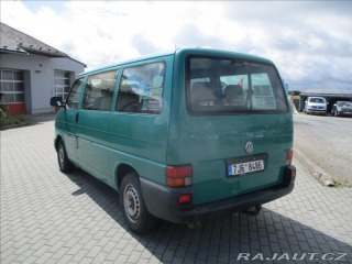 Volkswagen Transporter 2,5 TDi 8 Míst Tažné 2001