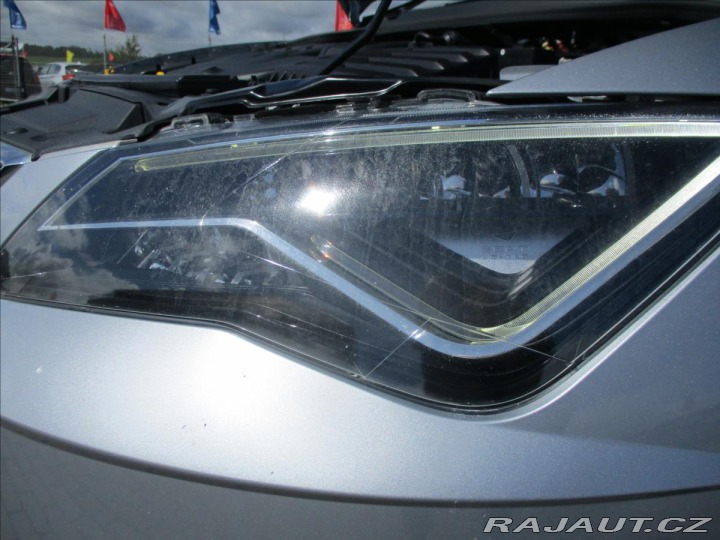 Seat Leon 1,6 TDI 85kw GPS LED RADA 2019