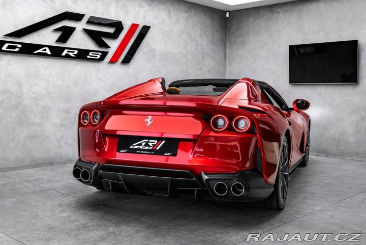 Ferrari 812 GTS 2023
