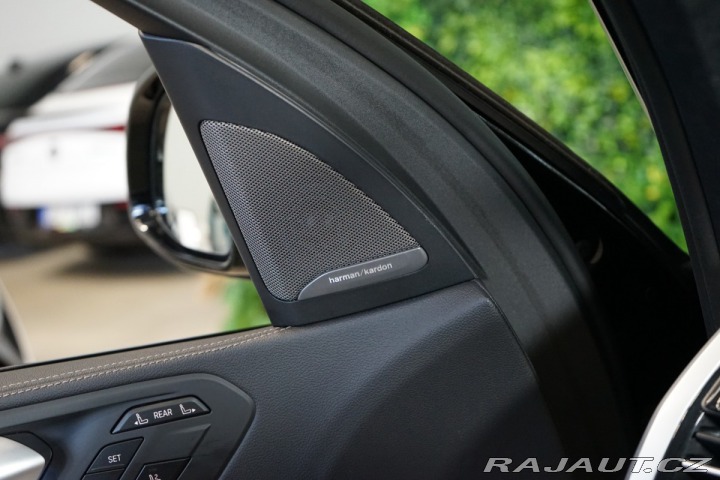 BMW X7 M50i*6-MÍST*NEZ.TOP*ZÁRUK 2021