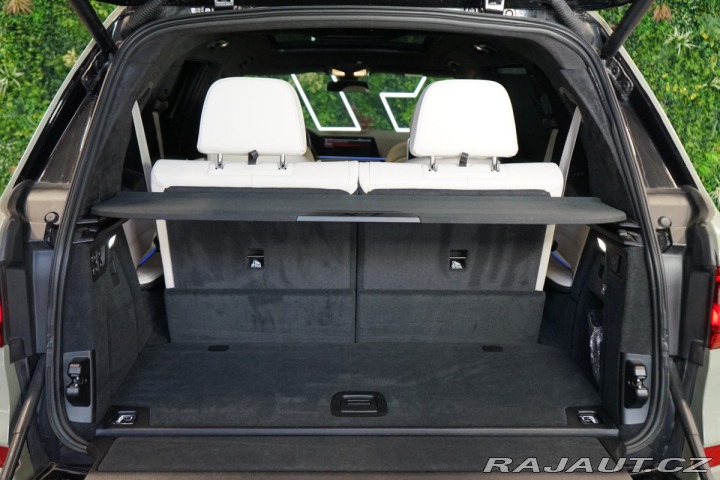 BMW X7 M50i*6-MÍST*NEZ.TOP*ZÁRUK 2021