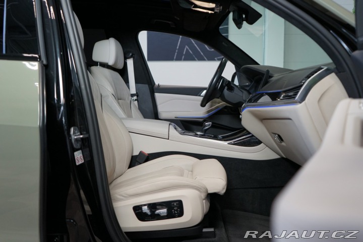 BMW X7 M50i*6-MÍST*NEZ.TOP*ZÁRUK 2021