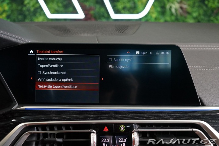 BMW X7 M50i*6-MÍST*NEZ.TOP*ZÁRUK 2021