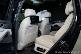 BMW X7 M50i*6-MÍST*NEZ.TOP*ZÁRUK 2021
