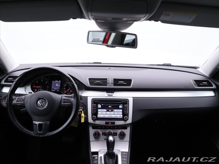 Volkswagen Passat 2,0 TDI 125kW DSG Higline 2012