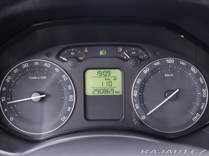 Škoda Octavia 1,6 FSI 85kW Elegance CZ 2007