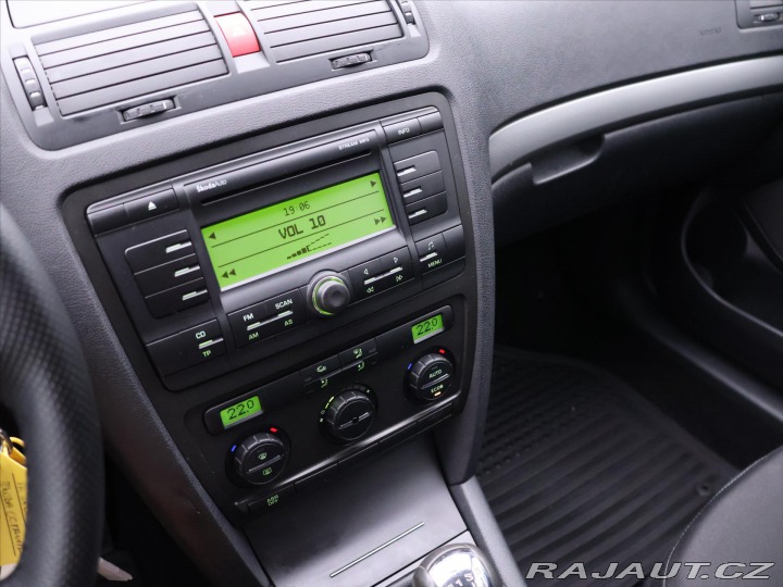 Škoda Octavia 1,6 FSI 85kW Elegance CZ 2007