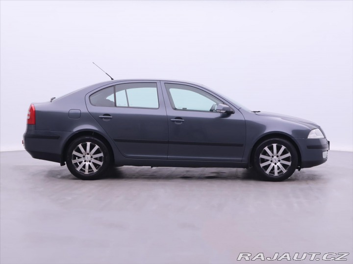 Škoda Octavia 1,6 FSI 85kW Elegance CZ 2007