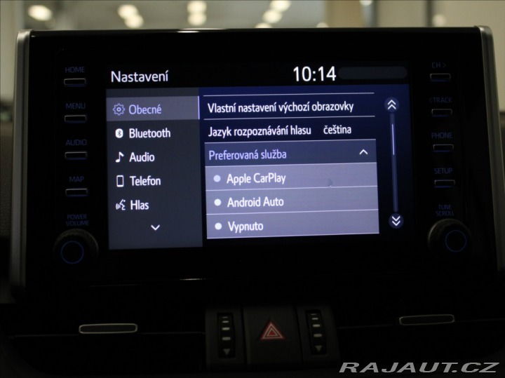 Toyota RAV4 2,5 Hybrid Executive ČR 2022