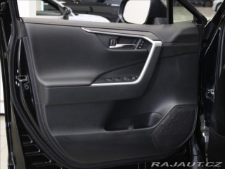 Toyota RAV4 2,5 Hybrid Executive ČR 2022