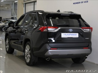 Toyota RAV4 2,5 Hybrid Executive ČR 2022