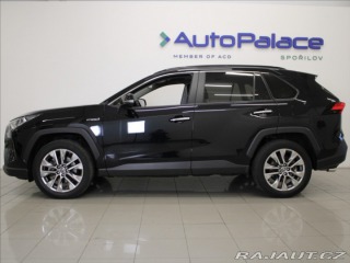 Toyota RAV4 2,5 Hybrid Executive ČR 2022