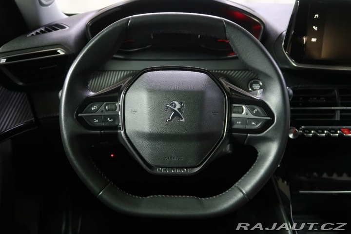 Peugeot 2008 1.5HDi,CZ,1Maj,Allure 2021