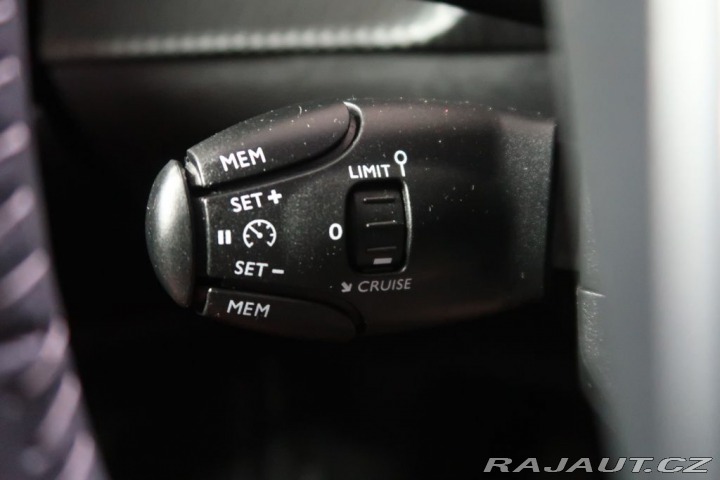 Peugeot 2008 1.5HDi,CZ,1Maj,Allure 2021