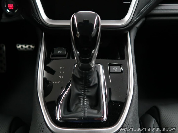 Subaru Outback 4x4 TOURING + černá kůže. 2025