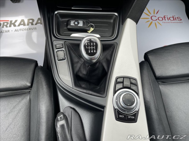 BMW 3 2.0 318dT Kůže*Vyhř.Sport 2015