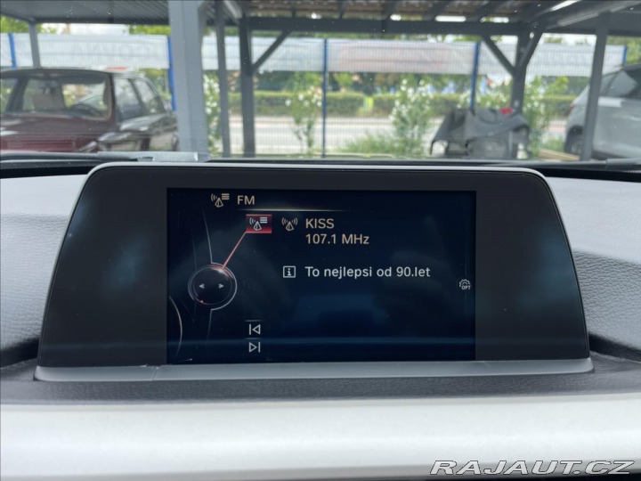 BMW 3 2.0 318dT Kůže*Vyhř.Sport 2015