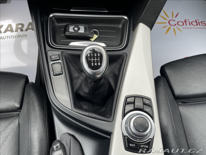 BMW 3 2.0 318dT Kůže*Vyhř.Sport 2015