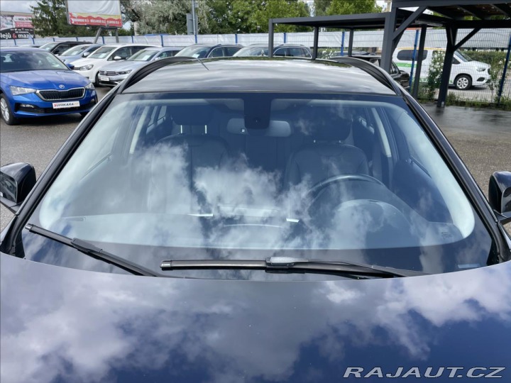 BMW 3 2.0 318dT Rezervace 2015