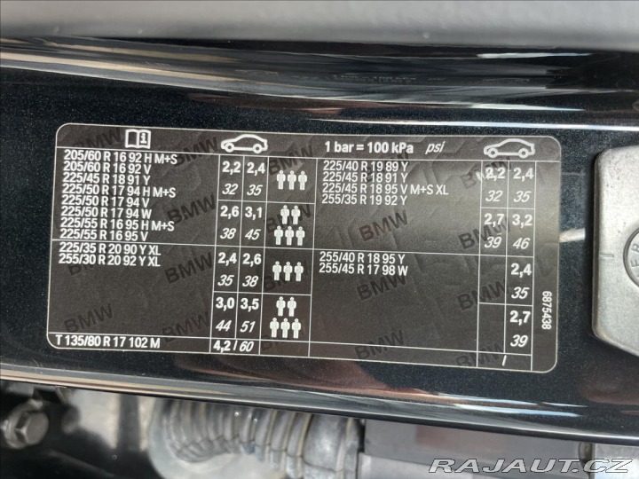 BMW 3 2.0 318dT Rezervace 2015