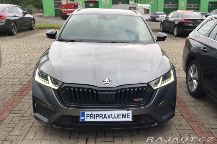 Škoda Octavia 2,0 TSI 180kW RS DSG VŮZ 2022