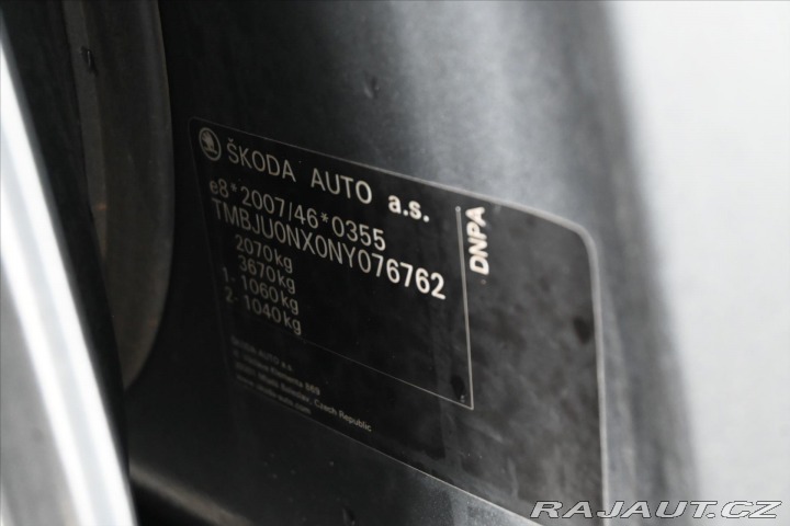 Škoda Octavia 2,0 TSI 180kW RS DSG Záru 2022