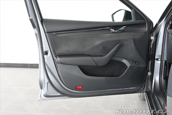 Škoda Octavia 2,0 TSI 180kW RS DSG Záru 2022