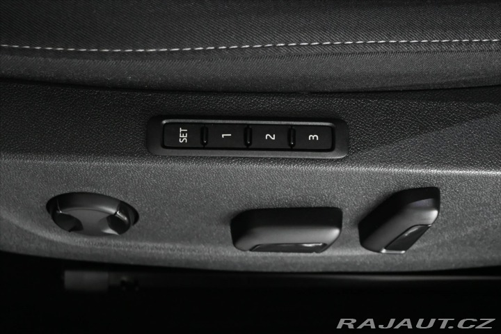 Škoda Octavia 2,0 TDI 110kW STYLE Záruk 2021