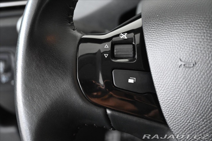 Peugeot 308 1,5 BlueHDi 96kW ACTIVE Z 2021