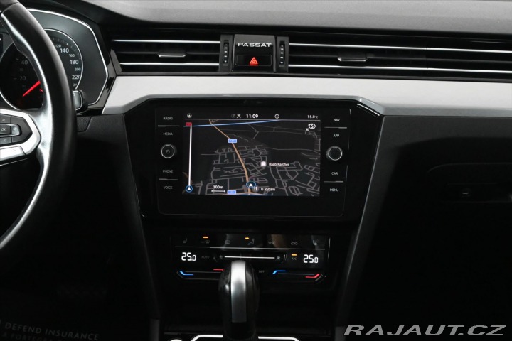 Volkswagen Passat 2,0 TDI 110kW DSG BUSINES 2022