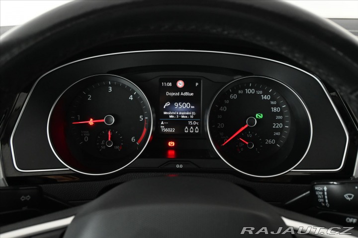 Volkswagen Passat 2,0 TDI 110kW DSG BUSINES 2022