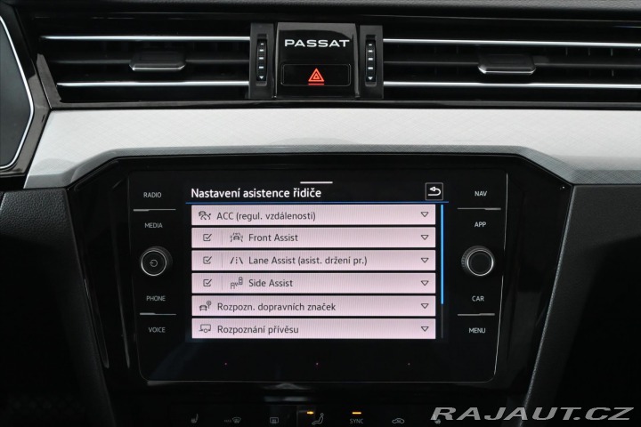Volkswagen Passat 2,0 TDI 110kW DSG BUSINES 2022