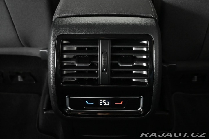 Volkswagen Passat 2,0 TDI 110kW DSG BUSINES 2022