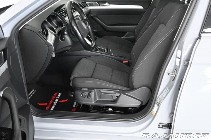 Volkswagen Passat 2,0 TDI 110kW DSG BUSINES 2022