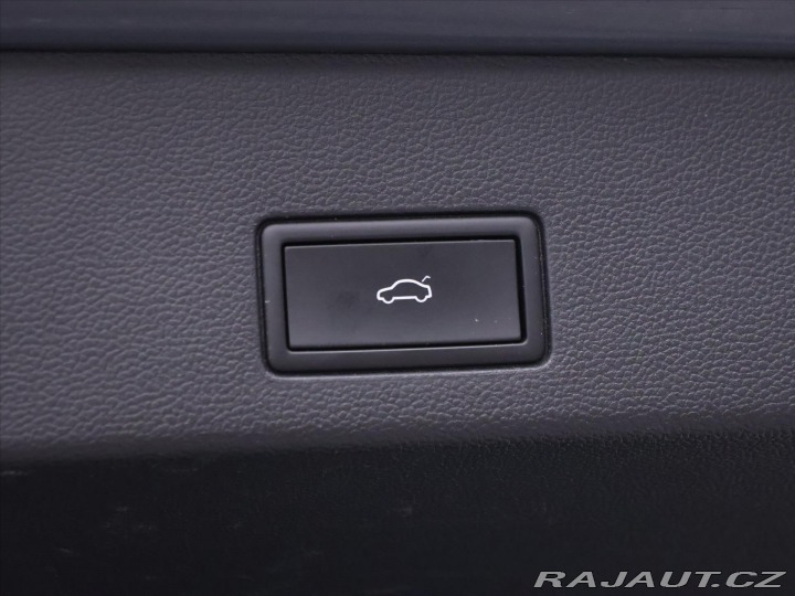 Volkswagen Golf 2,0 TDI R-line DSG Virtua 2021