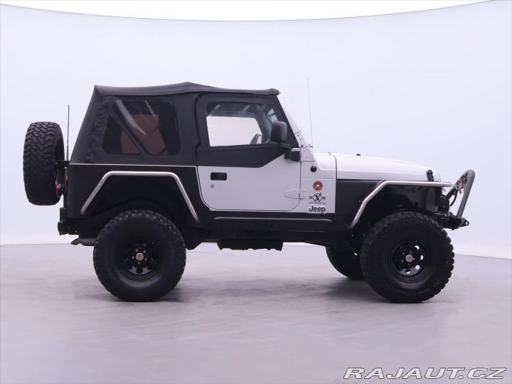 Jeep Wrangler 4,0 142kw Lift paket Navi 2008