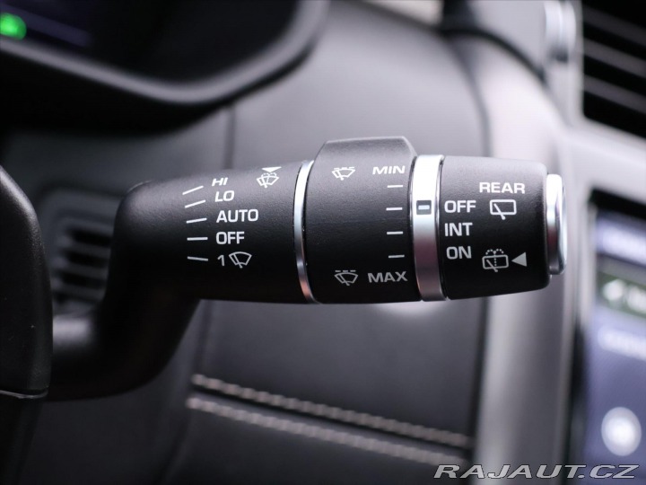 Land Rover Discovery 3,0 TDV6 190kW CZ Keramik 2018