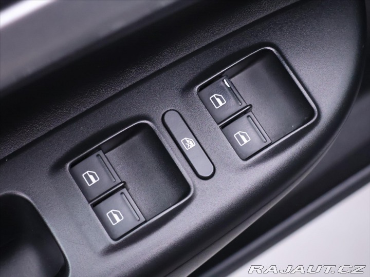 Škoda Octavia 2,0 TSI 147kW RS Xenon 2. 2009