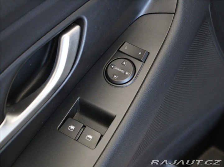 Hyundai i30 1,5 DPI Strat PLUS 89tkm. 2021