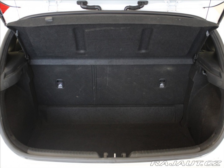 Hyundai i30 1,5 DPI Strat PLUS 89tkm. 2021