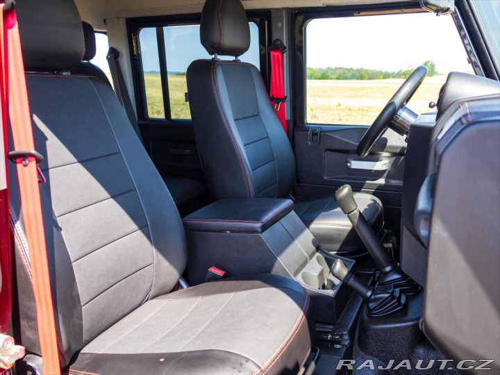 Land Rover Defender 2,2 TD 90kW Crew Cab 2013