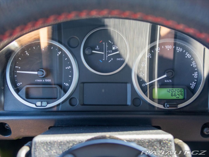 Land Rover Defender 2,2 TD 90kW Crew Cab 2013