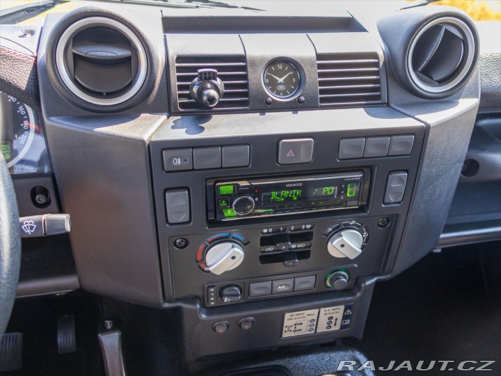 Land Rover Defender 2,2 TD 90kW Crew Cab 2013
