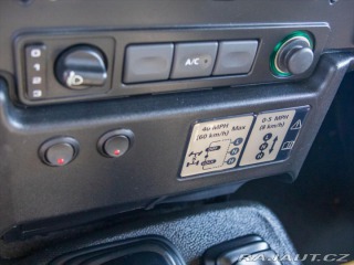 Land Rover Defender 2,2 TD 90kW Crew Cab 2013