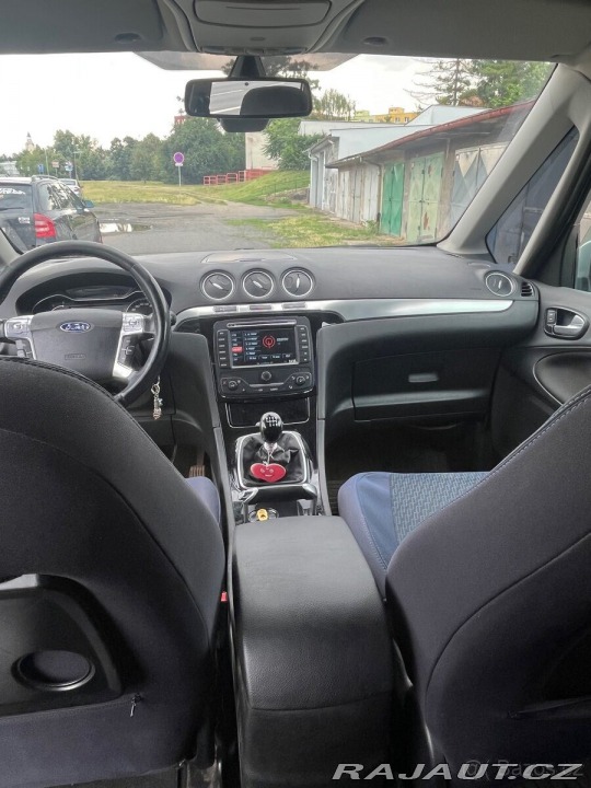 Ford Galaxy 2,0 tdi 103 kw 2012