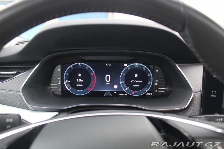 Škoda Octavia 1,5 TSi STYLE+Panorama+Ta 2020
